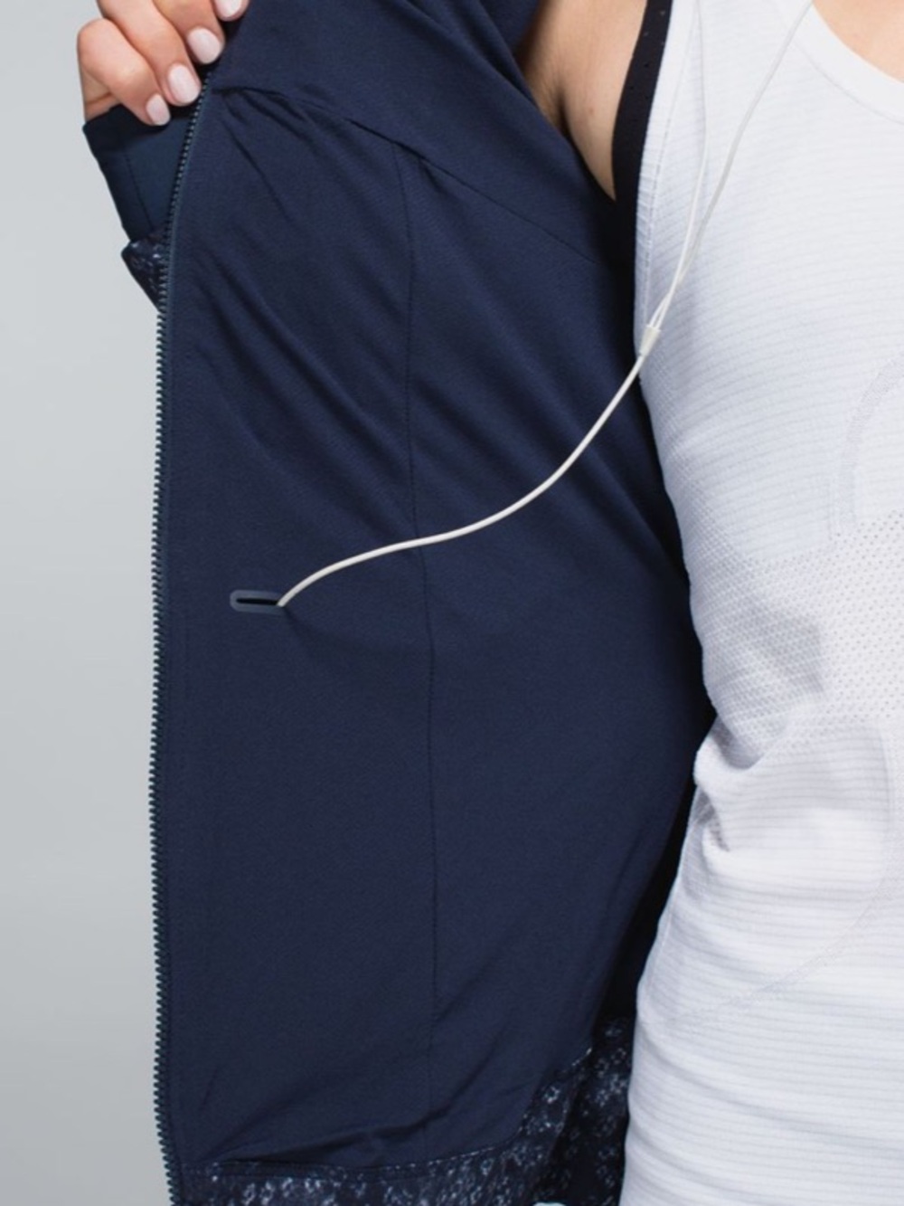 Lululemon Spring Forward Jacket 4 - Picture 7 of 11